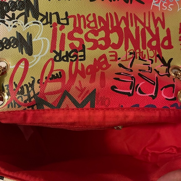 Quilted Graffiti Bag Gold Hardware - Picture 3 of 4